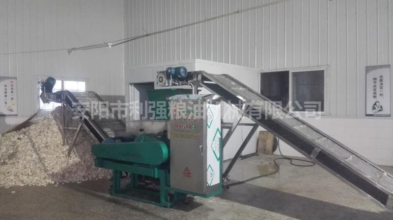 專業(yè)針對異形動(dòng)物生凍塊粉碎機(jī)